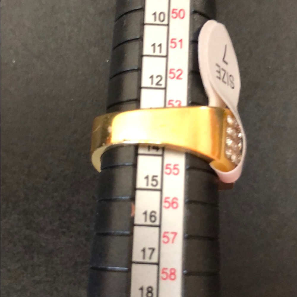 Ring - Picture 4 of 4